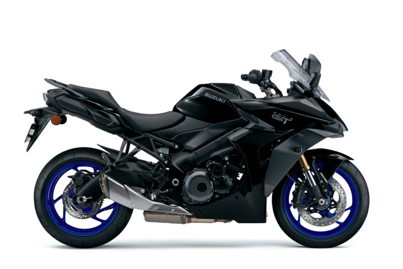 GSX-S1000GT_M6_YVB_Right Suzuki GSX-S1000GT