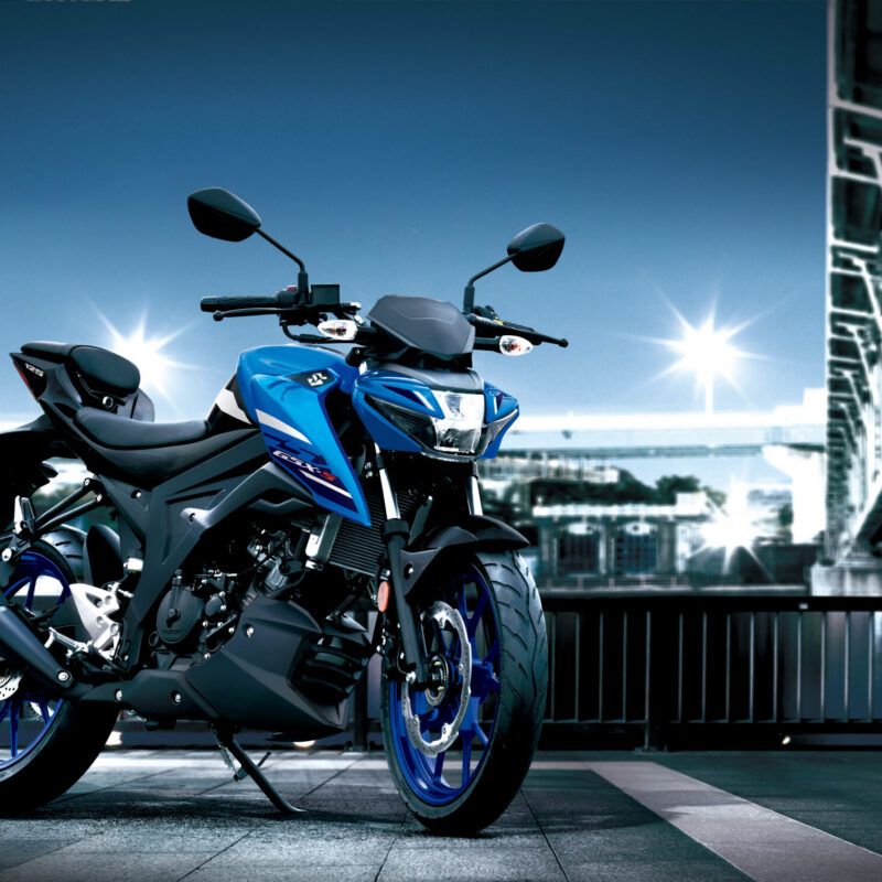 GSX-S125RLXM7_action02 Suzuki GSX-S125