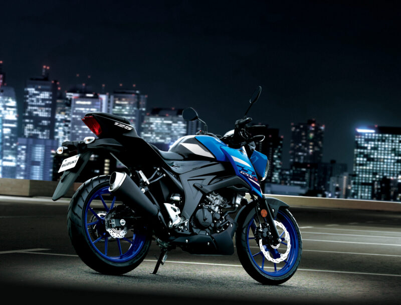 GSX-S125RLXM7_action03 Suzuki GSX-S125