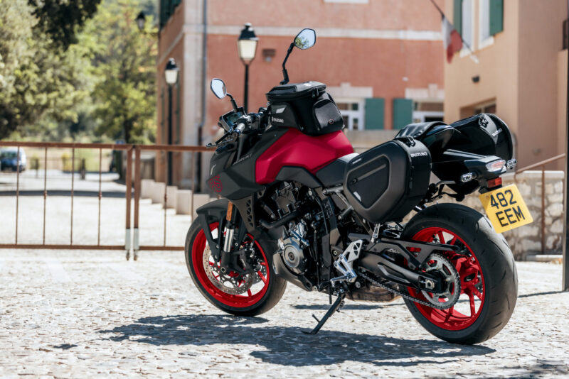 Suzuki GSX-8S