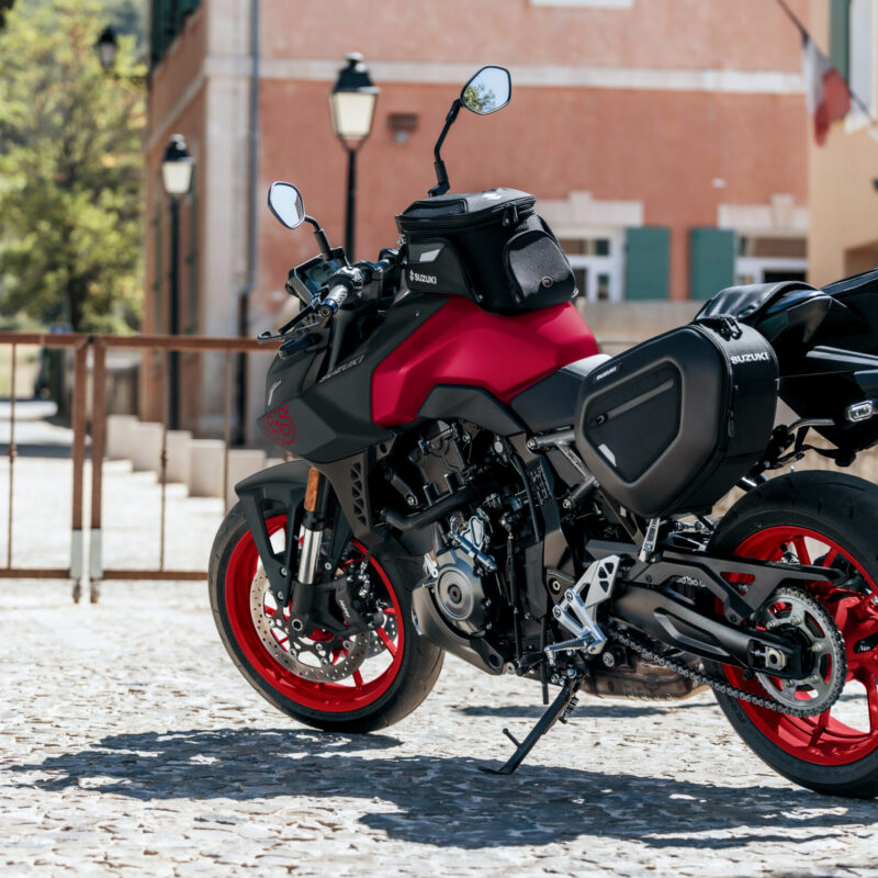 Suzuki GSX-8S