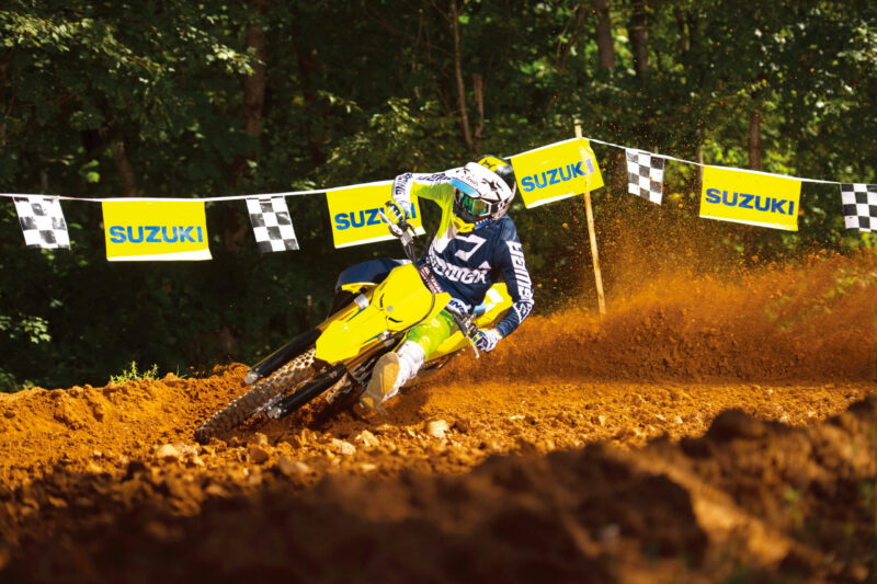 RM-Z450M6_action01 Suzuki RM-Z450