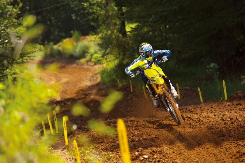 RM-Z450M6_action02 Suzuki RM-Z450
