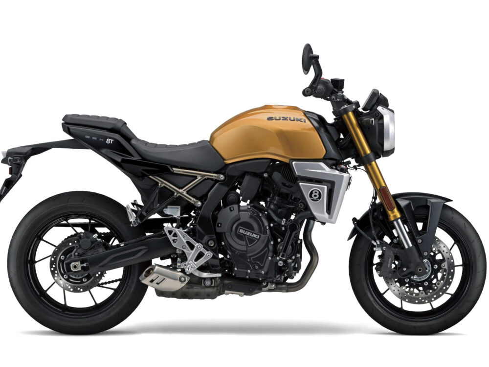 Suzuki GSX800TRQM6_QSY_Rside-2048x1365