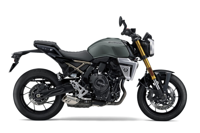 GSX800TRQM6_QVP_Rside Suzuki GSX-8T