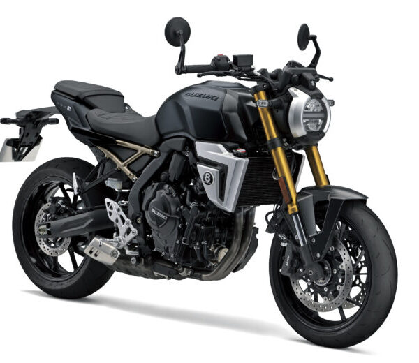 Suzuki GSX800TRQM6_YKV_Rside-2048x1365