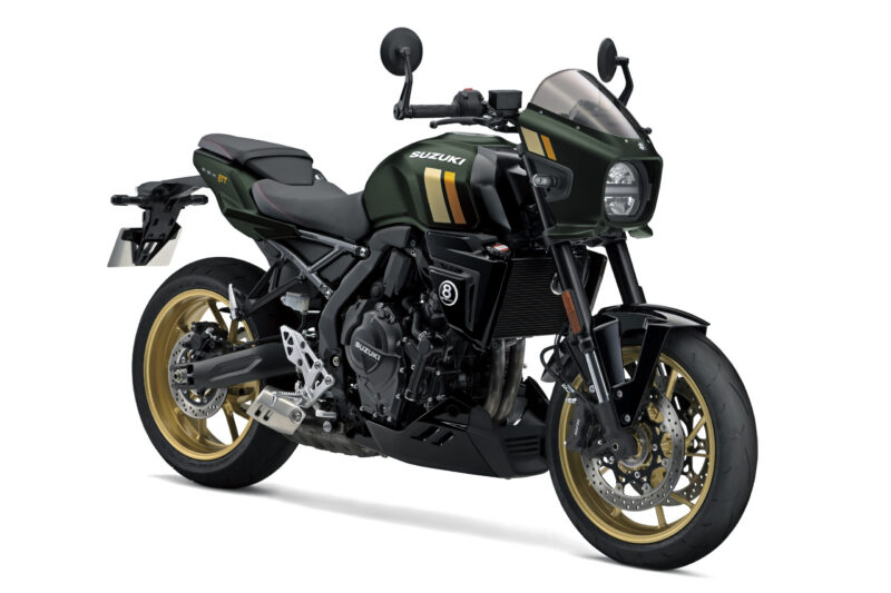 GSX800TTRQBM6_QU5_Rdiagonal Suzuki GSX-8TT