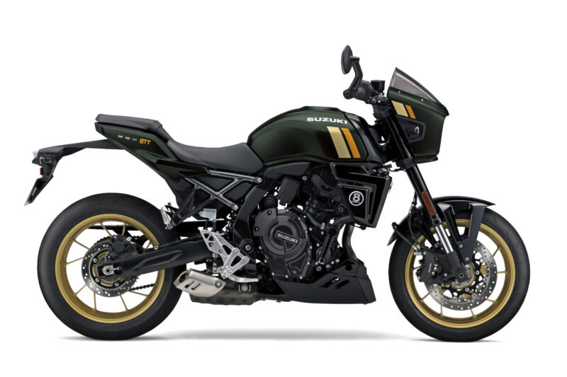 Suzuki GSX800TTRQBM6_QU5_Rside-2048x1365