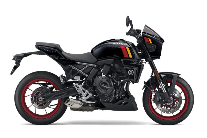 GSX800TTRQBM6_YVB_Rside Suzuki GSX-8TT