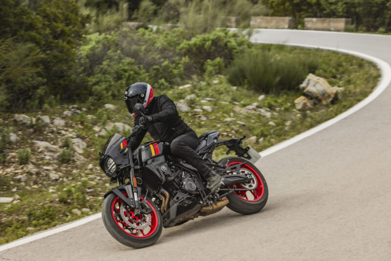 Suzuki-800TT-T-2953 Suzuki GSX-8TT