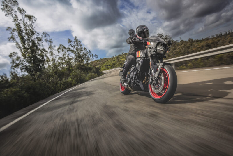 Suzuki-800TT-T-5237 Suzuki GSX-8TT
