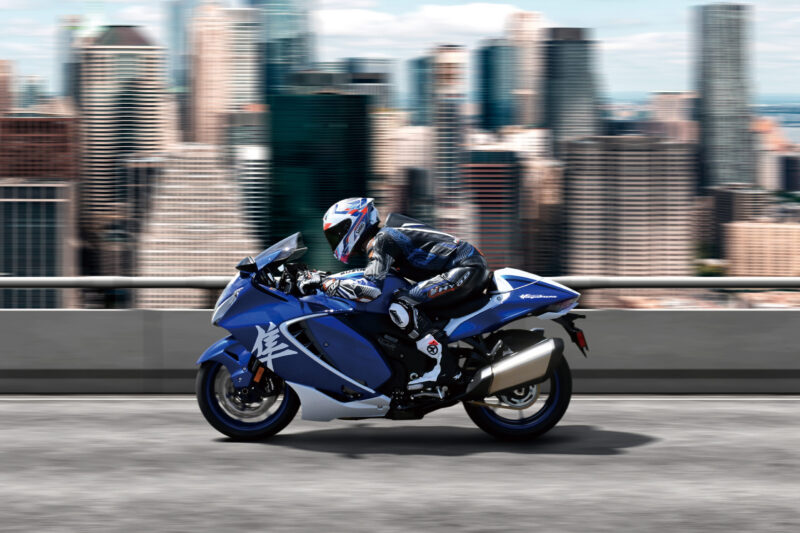 HayabusaM6_action04 Suzuki GSX1300RZ Hayabusa Special Edition