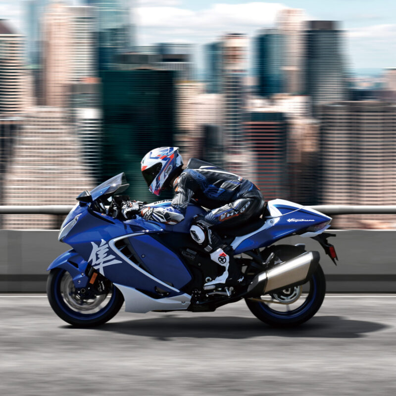 HayabusaM6_action04 Suzuki GSX1300RZ Hayabusa Special Edition