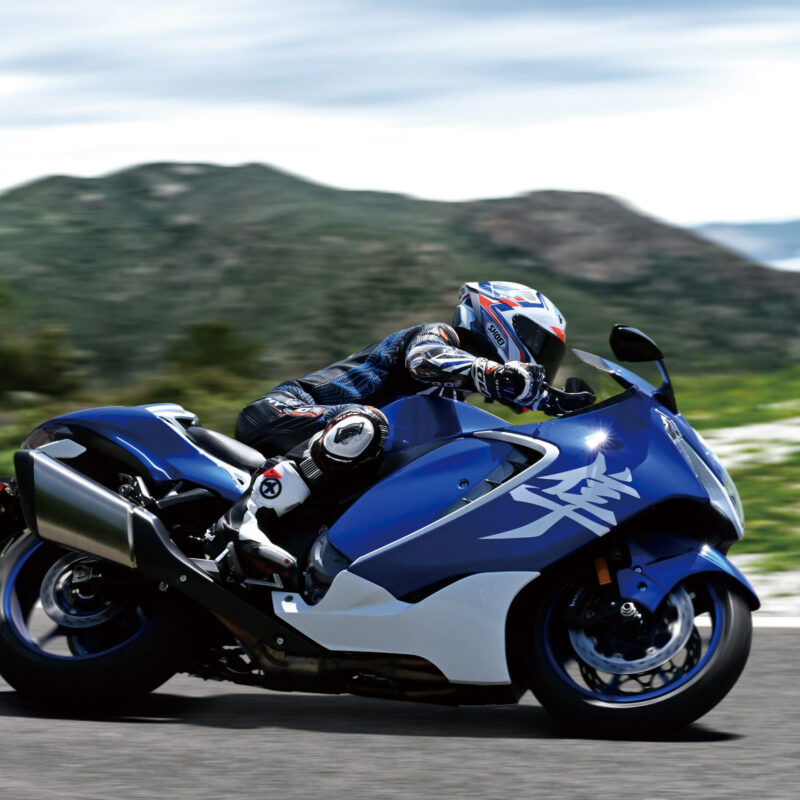 HayabusaM6_action05 Suzuki GSX1300RZ Hayabusa Special Edition