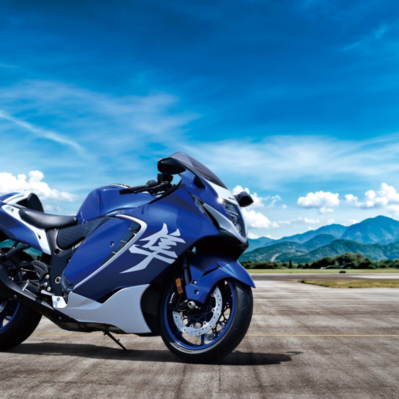 HayabusaM6_action10 Suzuki GSX1300RZ Hayabusa Special Edition