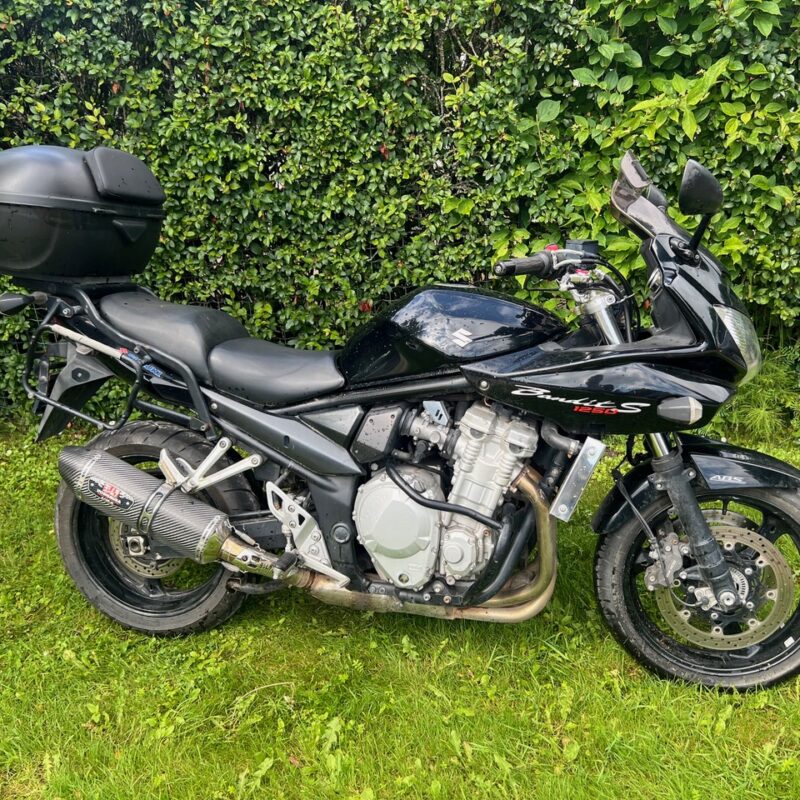 Taivo ratas paremalt Suzuki GSF1250S 2007